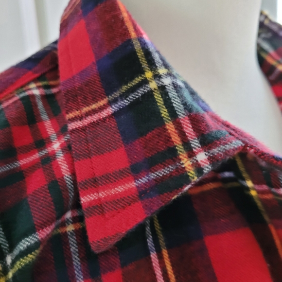 LL Bean Women's Flannel Red Plaid, SZ M, Relaxed Fit - Picture 5 of 10